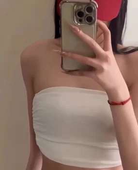 一个非常漂亮小姐姐，很骚