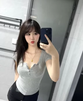 大波妹子各种角色扮演自聊自做