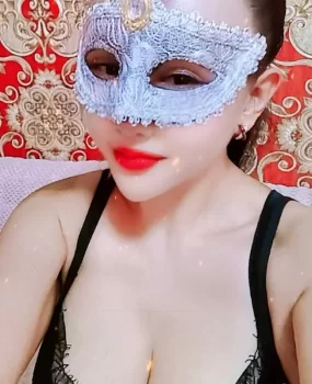 小鸟依人大波霸