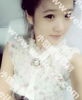 娇柔可爱东北俏佳人默默。